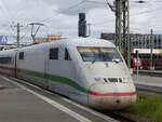 402 022 verlässt den Bahnhof Hannover auf dem Weg nach Berlin, 22.07.2020