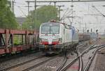 193 901 Vectron Siemens & PKP 5370 in Hannover Linden Fischerhof, Mai 2014.