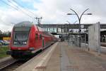 Am 25.10.2017 erreicht eine RB aus Frankfurt ihren Endbahnhof Heidelberg.