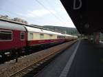 TEE Speisewagen und dahinter noch drei Groraumwagen am 02.06.11 in Heidelberg Hbf