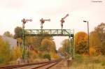 Sig-brcke Bhf Hildburghausen mit Ausfahrt HP1 Richtung Themar  ( Laut Eisenbahnmagazin Nr 10 ist dieses Exemplar vom Abriss bedroht) 03.10.2007
