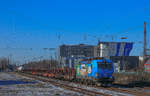 Am 13.02.2021 zog DB Cargo 193 368 einen gemischten Güterzug mit knapp 14 Stunden Verspätung nach Kalk-Kalk Nord durch Hilden.