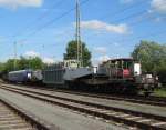 Abgestellter Trafotransport am 26. Juni 2012 im Bahnhof Hochstadt-Marktzeuln.