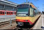 Duewag/Siemens GT8-100D/2S-M, Wagen 873, der Stadtbahn Karlsruhe als S 31 nach Odenheim Bf steht in ihrem Startbahnhof Karlsruhe Hbf auf Gleis 13.
[8.7.2018 | 15:06 Uhr]