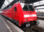 RE steht zur Abfahrt nach Konstanz bereit.