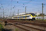 DB 463 085 verlässt mit einem weiteren Mireo den Karlsruher Hbf zur Fahrt als RE73 nach Heidelberg Hbf. (04.05.2023)