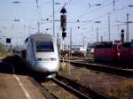 TGV bei der Einfahrt in den Karlsruher Hbf.