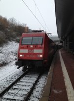 hier steht 101 122 mit ihrem IC in Richtung Frankfurt am 21.3.13 in Kassel Wilhelmshhe