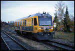 Sperry 200 Ultraschallmesszug 01F15A001 ist hier am 17.10.2002 im Hauptbahnhof von Kempten unterwegs.