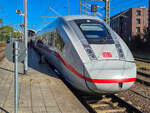 DB ICE 4 ET 412 9471 nach Stuttgart Hbf in Kiel Hbf, 04.10.2026.