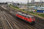 218 333-3 ist am 22.6.2016 auf Rangierfahrt im Kieler Hauptbahnhof.