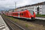 1440 377-8 erreicht am 21.06.2021 als RE8 (RE10817)  Rhein-Erft-Express  von Köln Hauptbahnhof den Koblenzer Hauptbahnhof. 