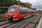 442 004-8  Klotten  steht am 21.06.2021 als RB81 (RB12116)  Moseltal-Bahn  nach	Trier Hauptbahnhof in Koblenz Hauptbahnhof. 