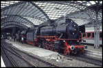 Der BDEF Sonderzug ist hier mit den Lokomotiven 41360 und 41241 am 27.5.1995 im HBF Köln angekommen.