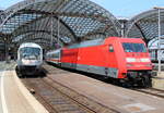 Nachschuss der scheibenden 101 073-5, welche am 05.06.19 zusammen mit der ziehenden 101 128-7, in den Kölner Hauptbahnhof einfuhr.