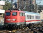 115 198-4 mit zwei IC Wagen aus rtg Kln Bbf. kommend am 05.06.2010