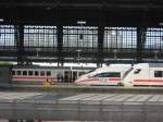 Fernverkehrs-Schnauzen konnte ich am 05. Juni 2010 im Klner Hbf fotografieren.