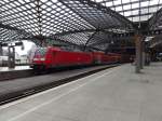 Am 14.6.14 wartet 146 019 mit einem RegionalExpress Richtung Düsseldorf auf Abfahrt in Köln Hbf.