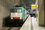 Alpha Trains / Eifelbahn Verkehrsgesellschaft E 186 241 // K�ln / Bonn Flughafen // 29. Januar 2016.

In den Jahren 2015 und 2016 verkehrten hunderte Fl�chtlingssonderz�ge zwischen
verschiedenen L�ndern Europas und Bahnh�fen im Bundesgebiet.
Eine der Destinationen dieser Z�ge war der K�lner Flughafenbahnhof.
Nach Registrierung der Fl�chtlinge wurden diese mit Bussen weiter zu Erstaufnahmeeinrichtungen gebracht.