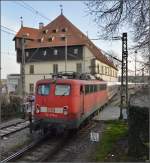 Kasten E10 wieder am Bodensee. Überraschend zieht 115 278 den IC Bodensee zur Abstellung nach Singen. Konstanz, März 2014.