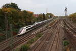 Mit nur wenigen Minuten Verspätung rollt TGV-Triebzug 4703 an einem trüben Herbstnachmittag durch Kornwestheim 🧰 SNCF 🚝 TGV 9575 Paris Est - Stuttgart Hbf 🚩 Bahnstrecke KBS 770 (Residenzbahn) 🕓 20.10.2020 | 17:22 Uhr  