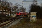 S8 am Bahnsteig in Korschenbroich am 23.3.2016