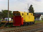 Ein Schneepflug der Bauart Meiningen steht am 24. September 2010 auf einem Abstellgleis in Kronach abgestellt.