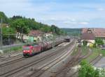 185 142-7  Edelweiss  zieht am 17. Mai 2013 einen gemischten Gterzug durch Kronach in Richtung Lichtenfels.