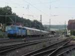 1042 520 der Centralbahn zieht am 10. Juli 2013 den Classic Courier durch Kronach in Richtung Bamberg.