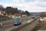 182 912 von der Mittelweserbahn (EVB) durchfhrt am 28.Februar 2015 Lz den Bahnhof Kronach in Richtung Lichtenfels.