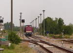 Rohde Bahnbau 202 720-9 als Tfzf nach Erfurt Nord, am 16.06.2018 in Kühnhausen.