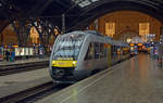 648 296 wartet am 21.12.17 in der Leipziger Bahnhofshalle auf die Abfahrt nach Döbeln.
