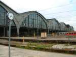 Leipzig Hbf: die Bahnhofshalle im August 2006  (FUJI FinePix 6900)