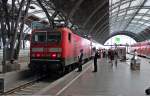 Am 09.08.2013 stand die 143 134-5 als S10 nach Halle (Saale) Hbf im Hauptbahnhof von Leipzig und wartet auf die Ausfahrt.