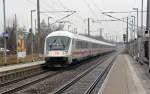 Der IC 2043 fuhr am 18.12.12, geschoben von 101 111, durch Leipzig-Paunsdorf Richtung Dresden.