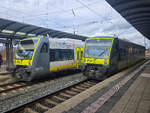 VT 650 723 von Agilis mit der RB 24 nach Coburg steht neben VT 650 716 mit der RB 24 Bayreuth Hbf in Lichtenfels, 23.02.2026.