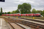 Samstag Morgen in der Lindauer Abstellung. IRE aus Ulm rangiert mit 218 431-5 zum tanken und der Radexpress aus München steht umgekehrt mit einer 245er auf dem Gleis. 10.5.18