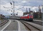 Lokwechsel: Ein Lokwechsel, aus welchen Gründen er auch erfolgen muss, ist für die Bahnunternehmen komplex und für den Reisenden mit Zeitaufwand verbunden.