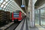 425 738-2 und ein weiterer 425 als S1 nach Osterburken am Nachmittag des 24.05.14 beim Halt in Ludwigshafen (Rhein) Mitte.