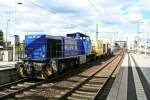 275 009-9 mit einer Stopfmaschine auf dem Weg in Richtung Mainz am Nachmittag des 24.05.14 in Ludiwgshafen (Rhein) Mitte.