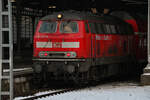D-DB 218 401-8 stellte am 10.01.2026 ihren RE 2 (RE 56863) im Lübecker Hbf bereit.