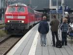 Bahnbildertreffen am 28.November 2009 in Lbeck mit der ausfahrender 218 453.