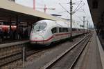 Am 02.10.2017 verlässt ICE9553 aus Paris den Hauptbahnhof von Mannheim in Richtung Frankfurt.