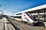SNCF 310 014-0 hält als TGV 9560 (Frankfurt (Main) Hbf - Karlsruhe Hbf - Strasbourg - Paris Est), in Mannheim Hbf.
Aufgenommen am 19.4.2019.