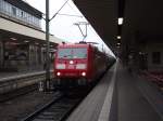 Eine BR 185 mit Kesselwagen in Mannheim Hbf am 14.05.11