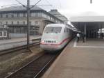 Hier steht 401 562-4 am 27.04.2012 als ICE 870 in Mannheim Hbf.