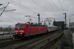 181 209-8 fhrt mit IC 2351 ber die Rheinbrcke nach Mannheim. (01.01.2013)