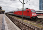 101 003-2 hält am 28.3.2016 mit dem EC 6 (Interlaken Ost - Basel SBB - Düsseldorf Hbf - Bremen Hbf - Hamburg-Altona), in Mannheim Hbf.