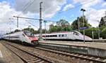 Zugkreuzung am 12.5.2026 um 12.18 Uhr im HBF Memmingen. Zwei Schnelltriebwagen der SBB waren zeitgleich im Bahnhof. Der linke Zug steht f�r die Weiterfahrt nach Z�rich und der hintere steht f�r die Fahrt nach M�nchen bereit.