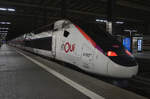 München Hauptbahnhof, 07.07.2021: TGV Duplex 4702 (Triebkopf 310004) um 01:05 an Gleis 17
